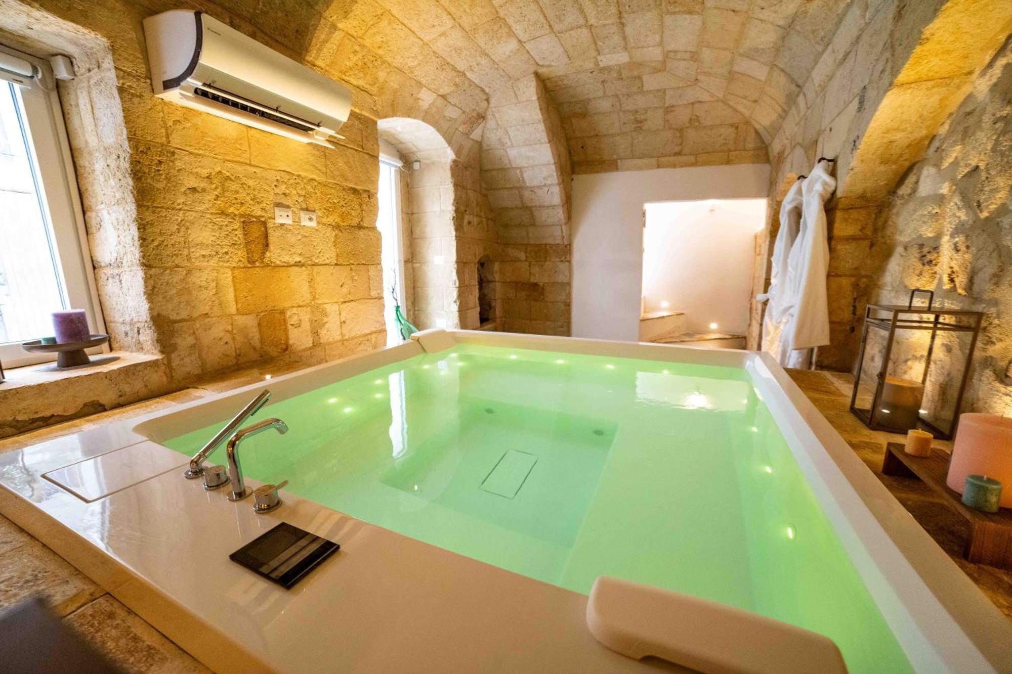 Готель Vecchia Mottola Wellness Екстер'єр фото